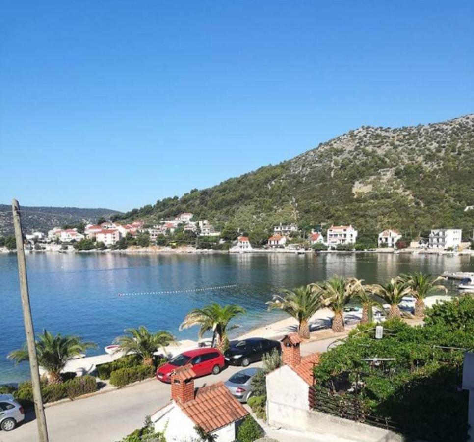 Apartman Mila Marina  Exterior foto